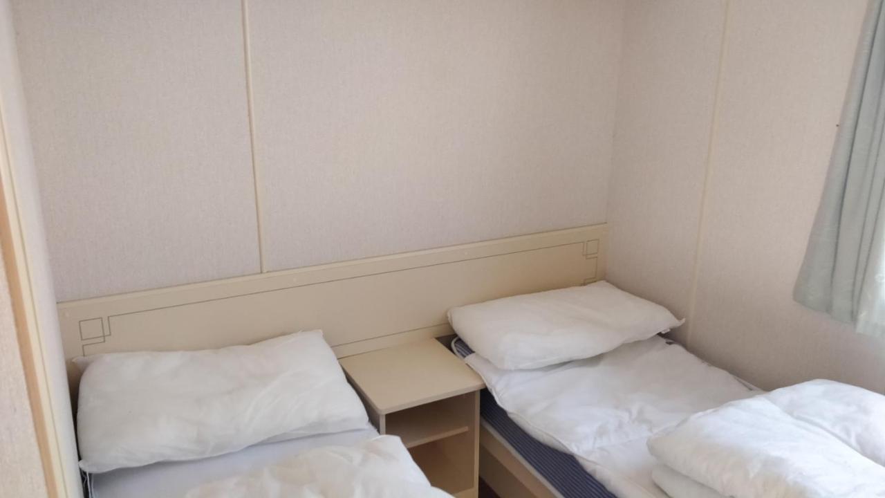 8 Berth Northshore The Panel Heated Campsite *